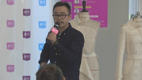 楊柳波最新動態(tài),楊柳波最新動態(tài)，小巷深處的獨特風(fēng)味探索