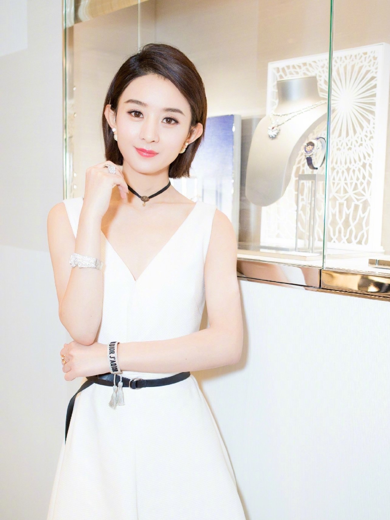 演員趙麗微博日常分享