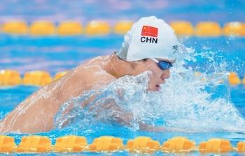 小學(xué)生游泳比賽成績表，科技新品助力，啟航未來輝煌！