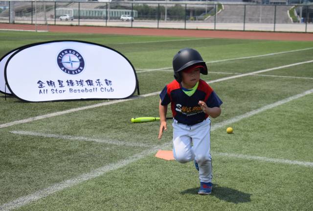 棒球比賽的英文表達(dá)與情感之旅，通過(guò)變化尋找信心與成功之路