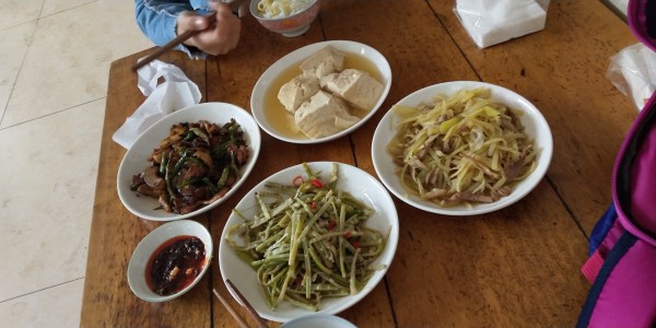 萬家炊上市，機遇與挑戰(zhàn)并存的時刻