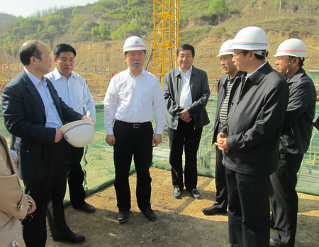 延安市最新干部任免與小巷深處的特色小店探秘揭秘