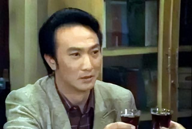 鄭乾龍，演技、影響力與公眾形象的探究