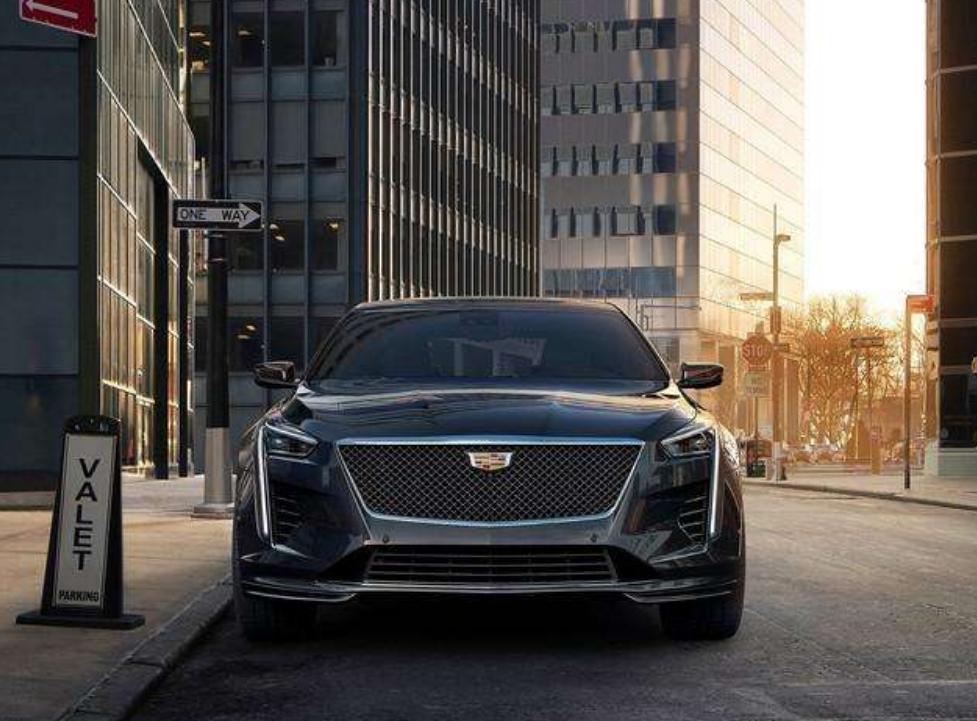 凱迪拉克CT6，豪華旗艦與科技融合的價(jià)格揭秘