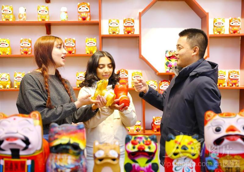 ＂白小姐三肖三期必出一期開(kāi)獎(jiǎng)虎年＂的：創(chuàng)新計(jì)劃制定_家庭版2.7