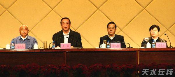 酒鋼馬鴻烈最新動態(tài)揭秘，小巷中的隱藏瑰寶