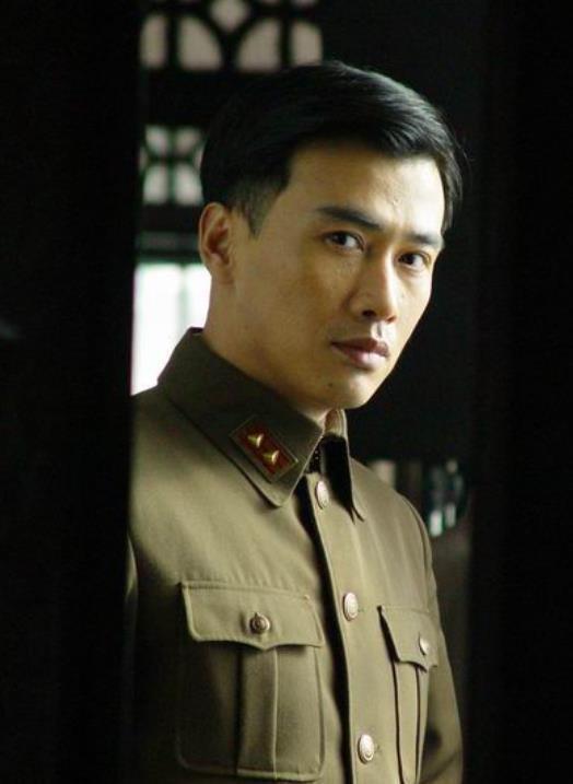 柳云龍主演的諜戰(zhàn)片電視劇大全集,??柳云龍主演的諜戰(zhàn)片電視劇大全集，帶你穿越風(fēng)云歲月！