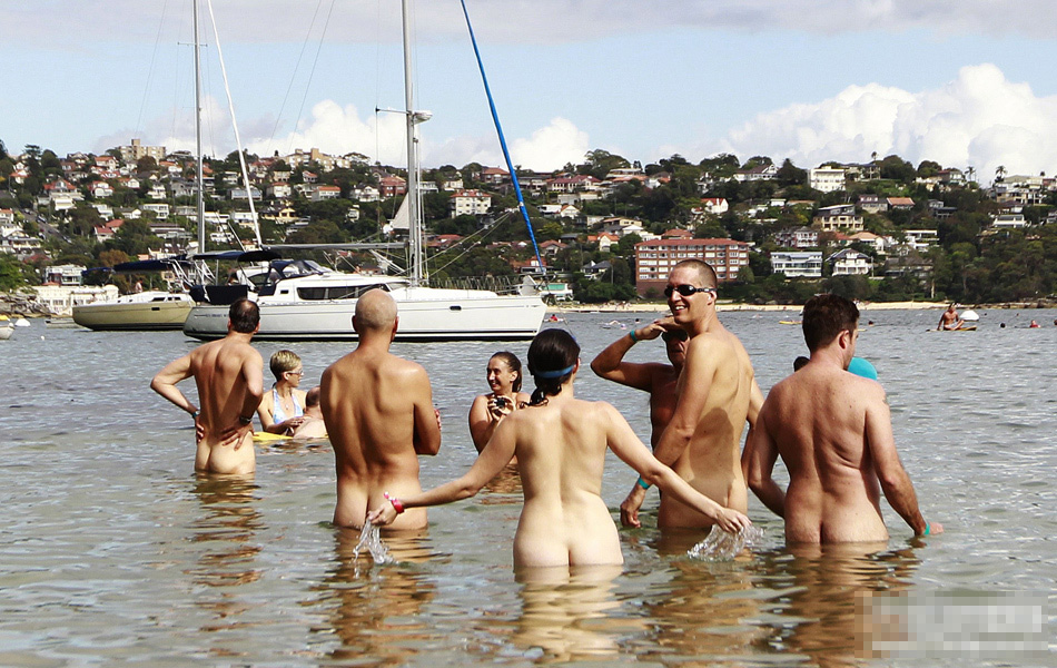 裸泳比賽圖片,裸泳比賽圖片，小巷深處的獨(dú)特風(fēng)情