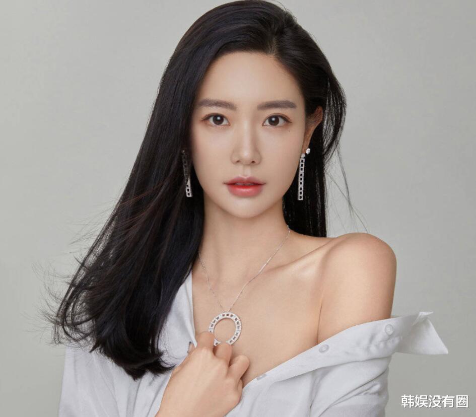 金泰妍短發(fā)新照發(fā)型指南，從初學(xué)到進階，打造時尚短發(fā)秘籍