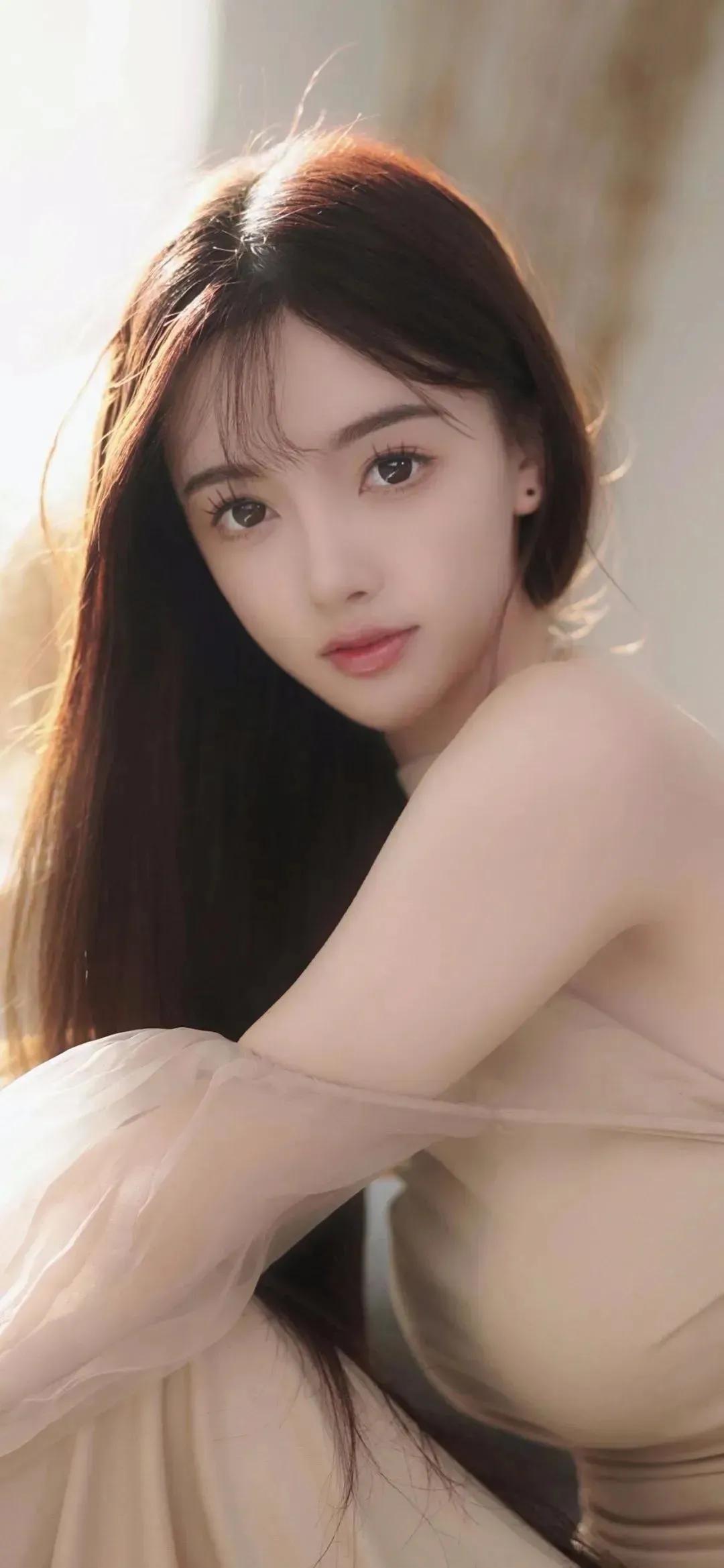 最新時(shí)尚潮流揭秘，三大看點(diǎn)引領(lǐng)時(shí)尚前沿風(fēng)潮