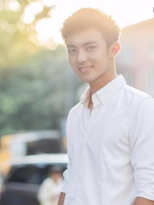 演員高原，探尋自然，心靈寧靜之旅