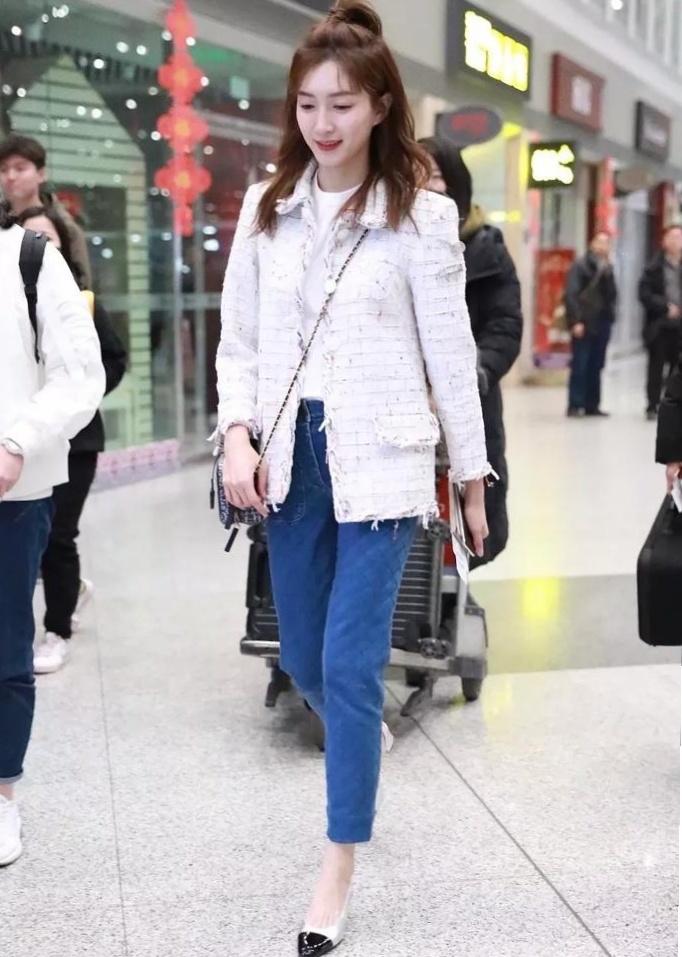 明星時(shí)尚引領(lǐng)潮流，打造個(gè)人獨(dú)特風(fēng)格的步驟指南