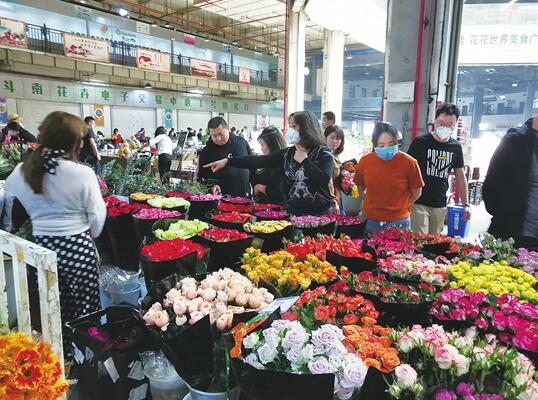 巷弄深處的繁花秘境，揭秘鮮花市場行情探秘