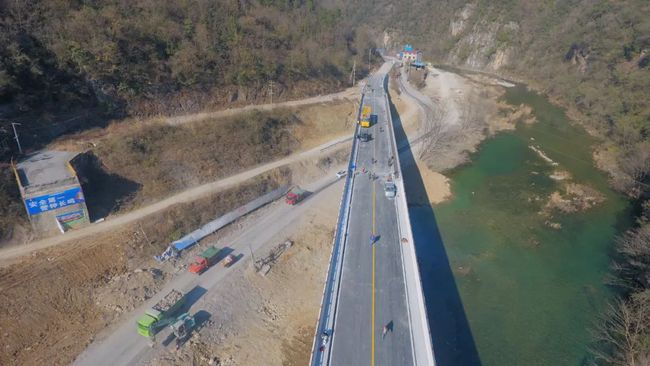 遠(yuǎn)安最新路況揭秘，小巷中的隱藏瑰寶