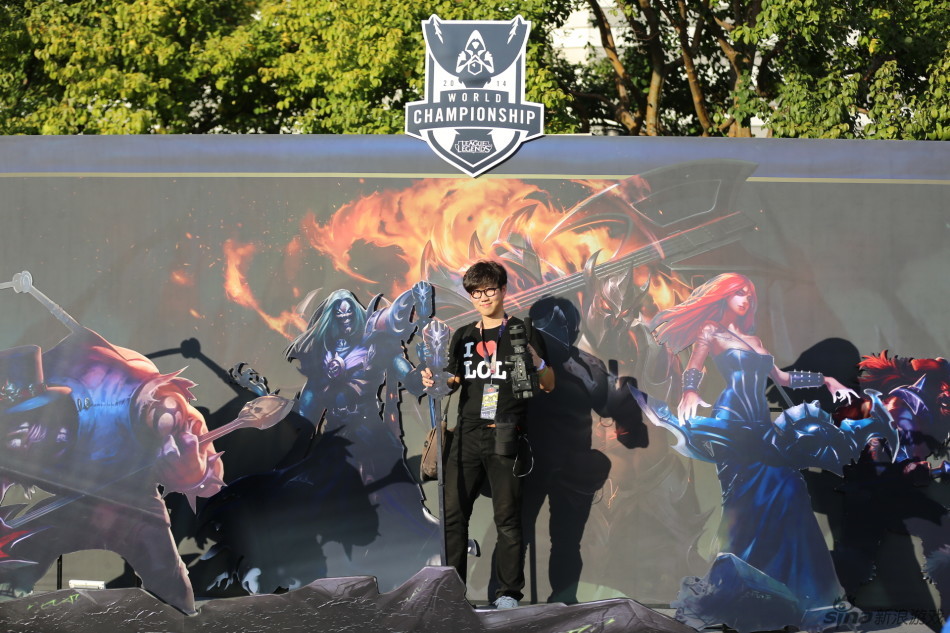 英雄聯(lián)盟s4比賽視頻,英雄聯(lián)盟S4比賽視頻，解析與觀點(diǎn)闡述