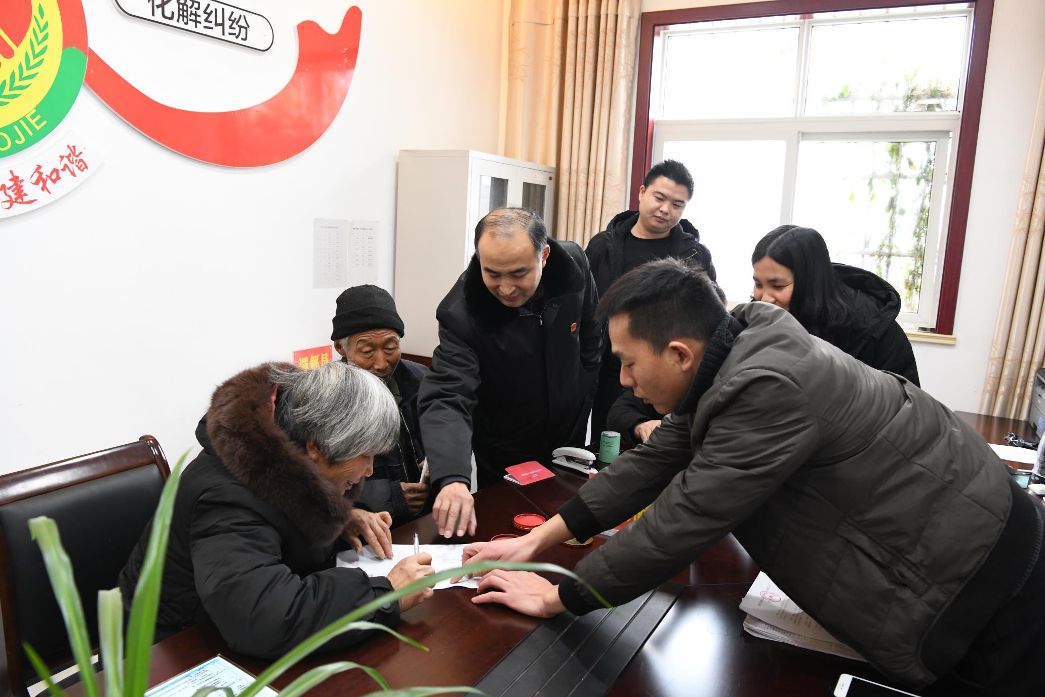 唐河最新交通事故，變化中成長，自信照亮前行之路