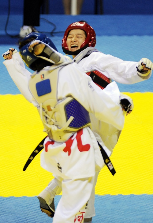 吳靜鈺跆拳道比賽視頻,吳靜鈺的跆拳道賽場，友情、汗水與夢想交織的日常