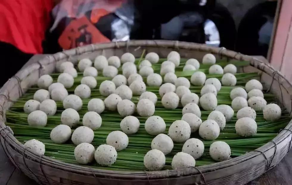 音樂(lè)盛宴啟幕，合唱新曲揭曉，震撼人心之音匯聚一堂