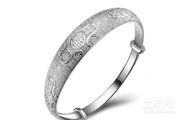 最新銀手鐲款式，時尚潮流下的個性表達與立場展現(xiàn)