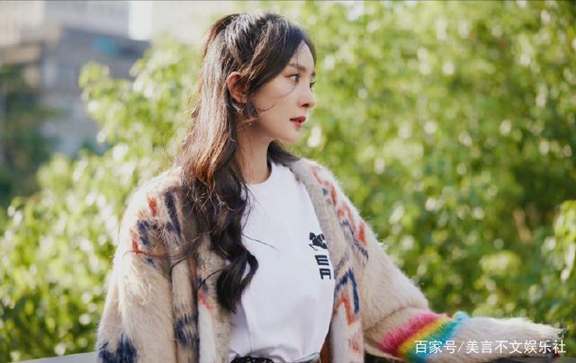 楊冪獨(dú)家訪談，揭秘科技新星，體驗(yàn)前沿高科技產(chǎn)品的魅力之旅