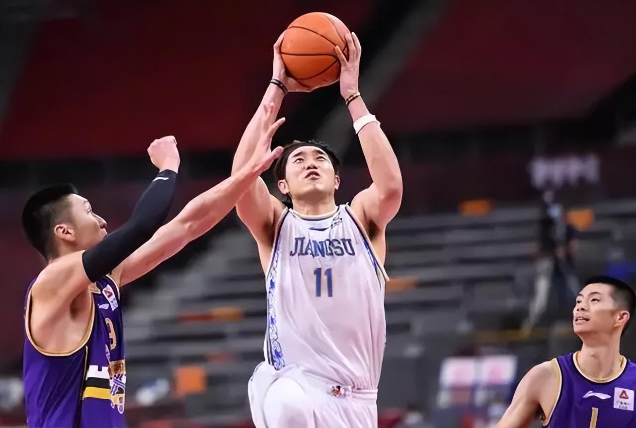 新疆最新動(dòng)態(tài)，變化、學(xué)習(xí)與自信的力量展現(xiàn)新面貌