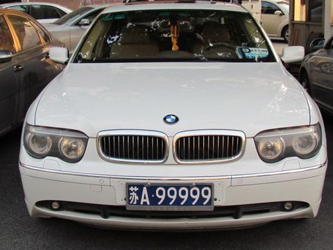 濟(jì)南最新車牌信息引領(lǐng)未來(lái)出行新潮流，科技重塑駕駛體驗(yàn)