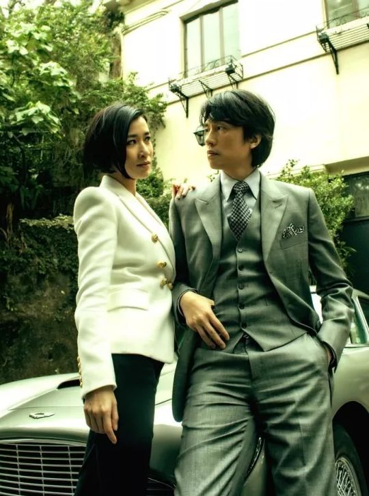 棟篤特工演員,棟篤特工演員，愛的守護與歡笑