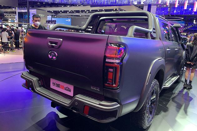 8848上市，小巷獨(dú)特風(fēng)味驚艷全球，成就矚目焦點(diǎn)