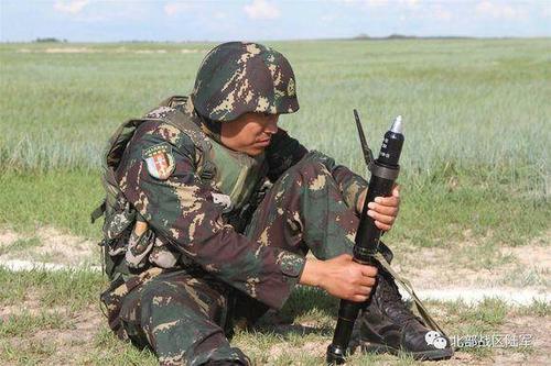 中國(guó)新型擲彈筒亮相，全面解析與指南