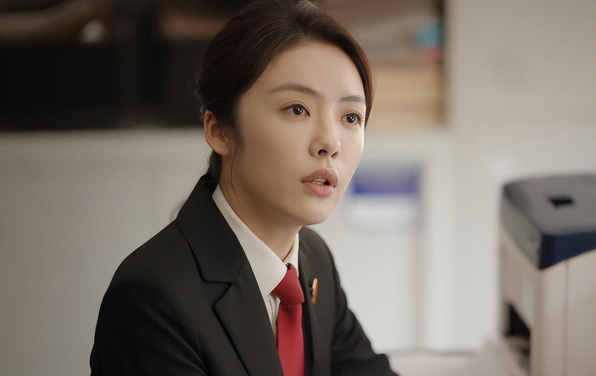 演員嚴謹，演藝之路的探索與風采展示