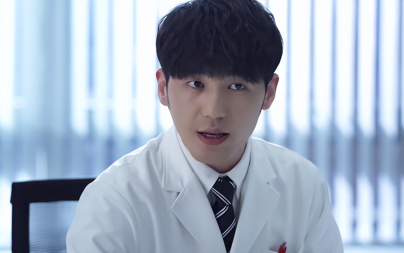 醫(yī)生演員,醫(yī)生演員，職業(yè)的多面性與角色塑造的探討