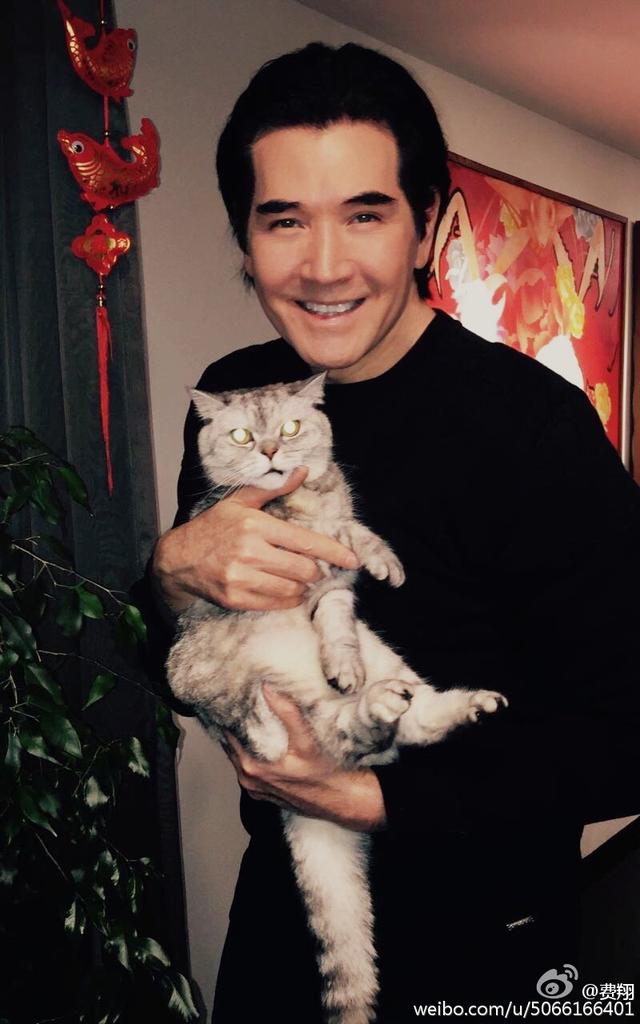 費(fèi)翔微博更新揭秘，小巷神秘小店探險(xiǎn)之旅！