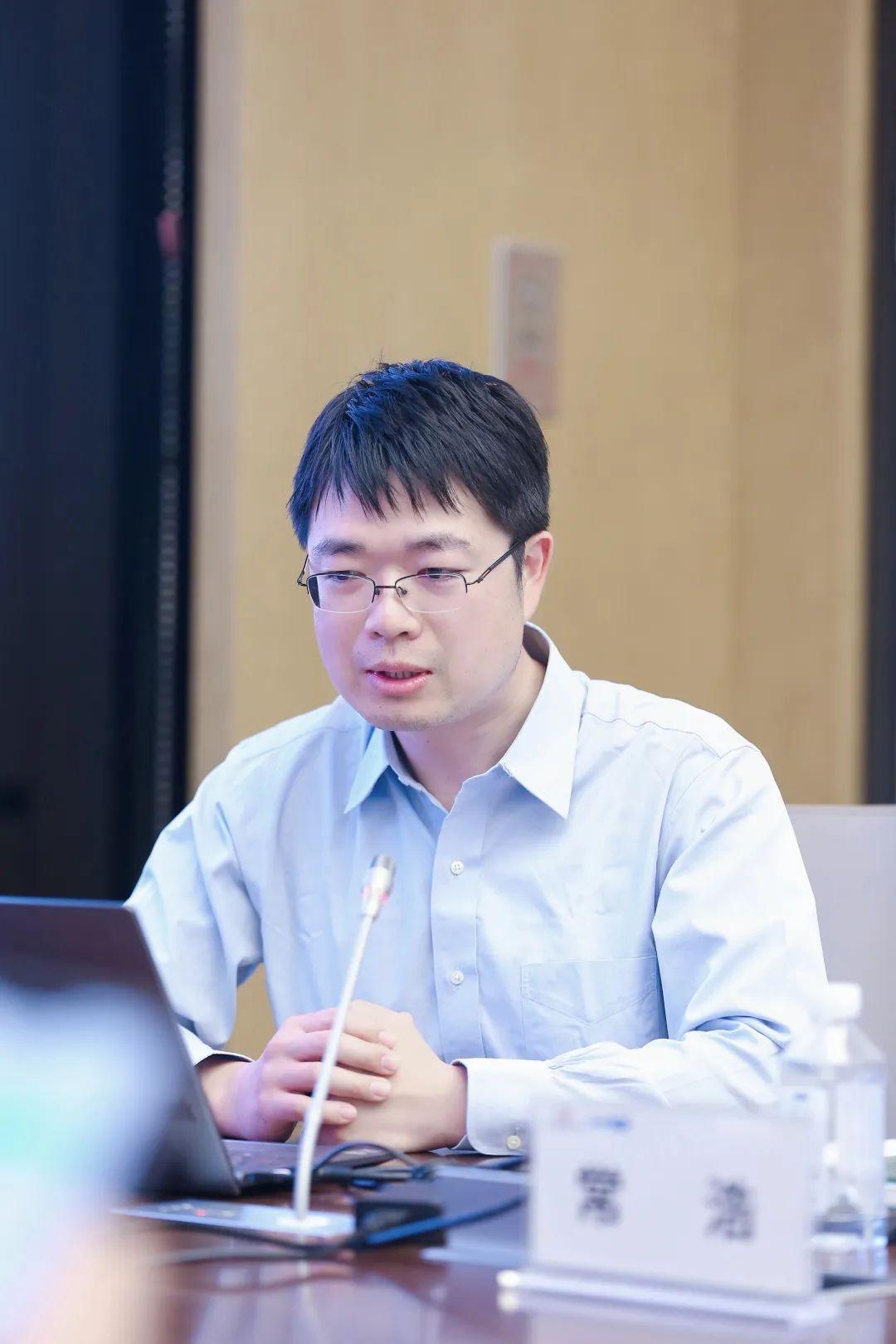 朗新科技，科技溫情與友情紐帶下的日常趣事與最新資訊