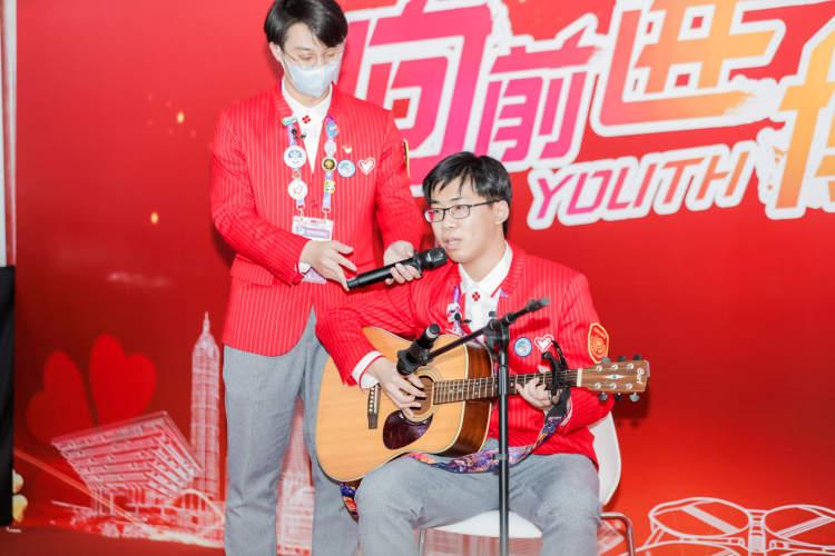 歌曲演員，與自然美景的私密浪漫約會(huì)之歌