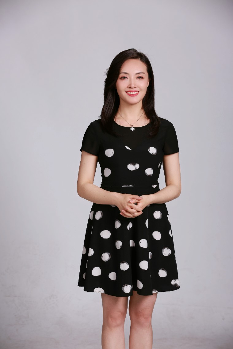 周穎演員，星光璀璨，時(shí)代之光閃耀熒屏