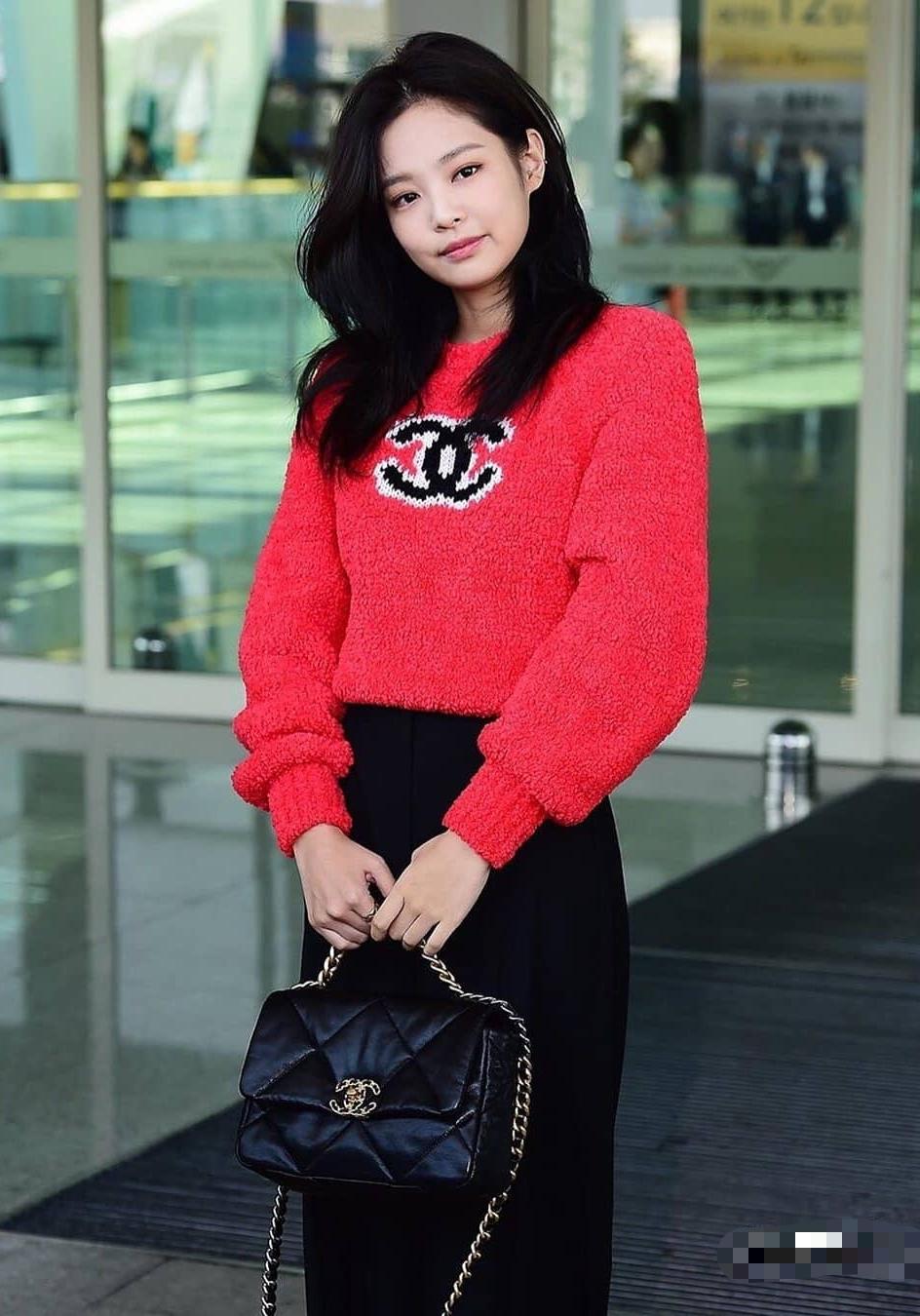 香奈兒最新款包包，科技與時(shí)尚的完美融合重塑生活品質(zhì)風(fēng)尚