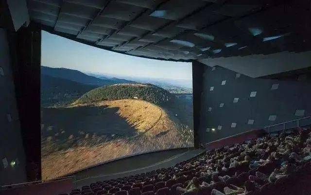 長(zhǎng)影電影院,長(zhǎng)影電影院，銀幕背后的勵(lì)志故事，如何用學(xué)習(xí)變化點(diǎn)亮自信之光