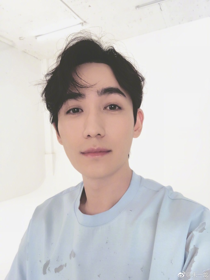 明星照片英語，語言與文化的交匯點(diǎn)