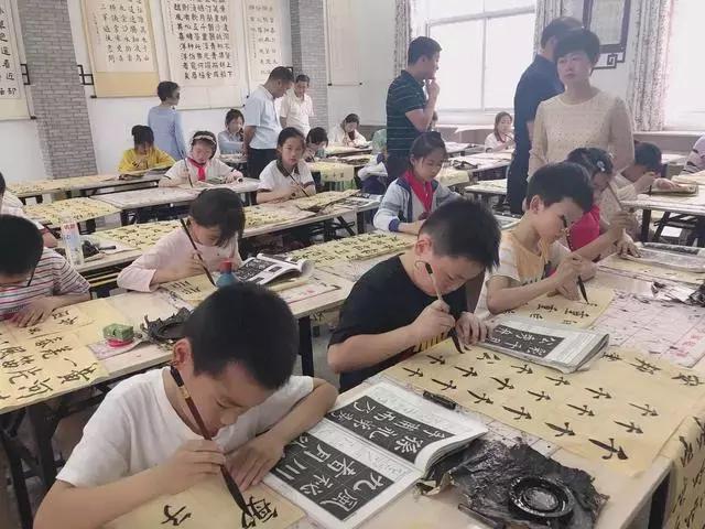 武穴長(zhǎng)江大橋最新工程進(jìn)展與橋下溫情故事揭秘