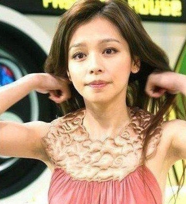 露毛女明星與隱秘時尚小店的獨特魅力