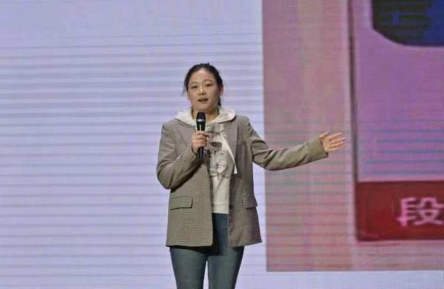 電視臺記者，捕捉生活瞬間，傳遞真實力量