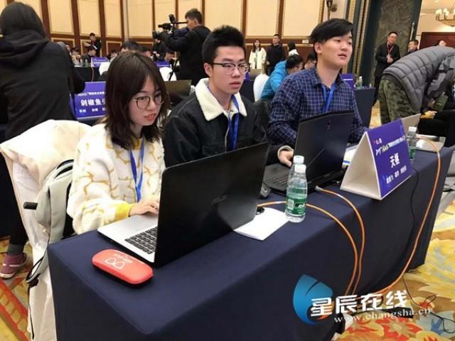 最新網(wǎng)絡(luò)對抗與小巷神秘特色小店探秘之旅