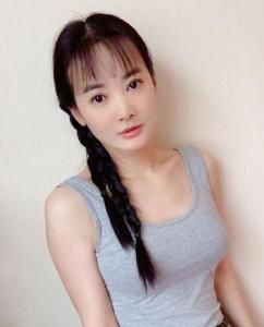 吳海棠，演藝之路的閃耀之星