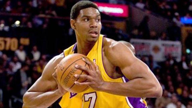 NBA最新球隊(duì)陣容，賽場(chǎng)風(fēng)采與日常溫馨故事