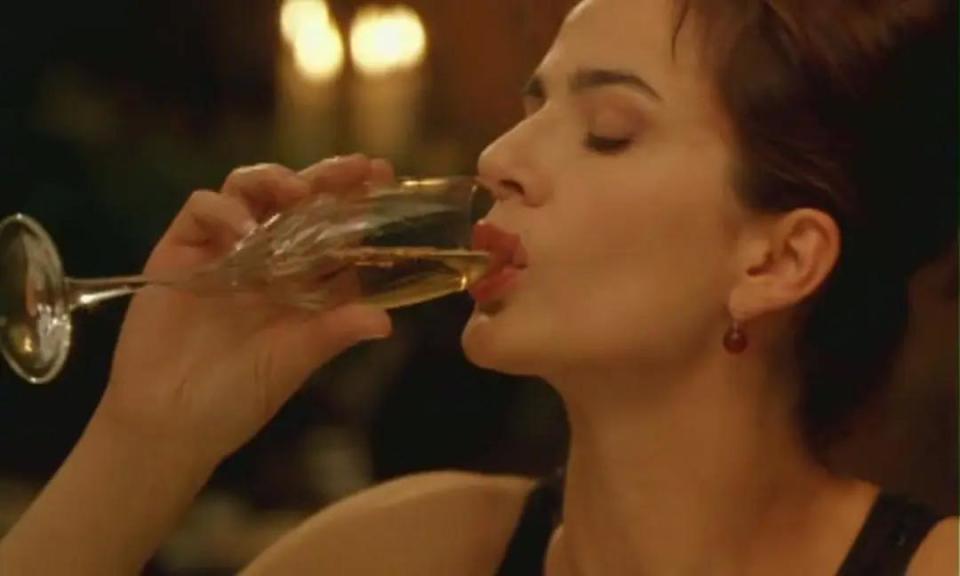 遠(yuǎn)離色情內(nèi)容，遵守法律與道德準(zhǔn)則的重要性提示，避免成人三級(jí)電影陷阱