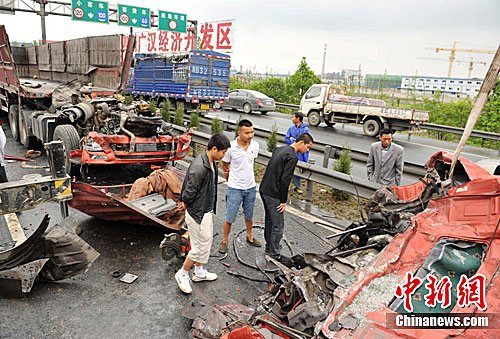 成都車(chē)禍最新消息與巷弄深處的獨(dú)特風(fēng)味揭秘