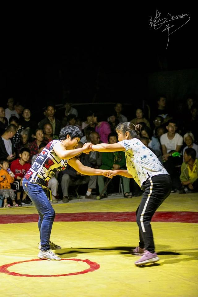 忻州摔跤賽場，最新賽事視頻揭示溫情與友誼的碰撞時刻