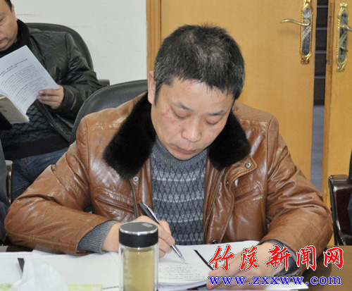 竹溪王璽引領(lǐng)科技潮流，高科技產(chǎn)品體驗(yàn)未來(lái)生活