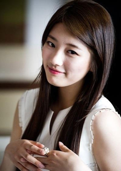 韓國女明星顏值重塑美麗新風尚，科技與顏值的完美融合！