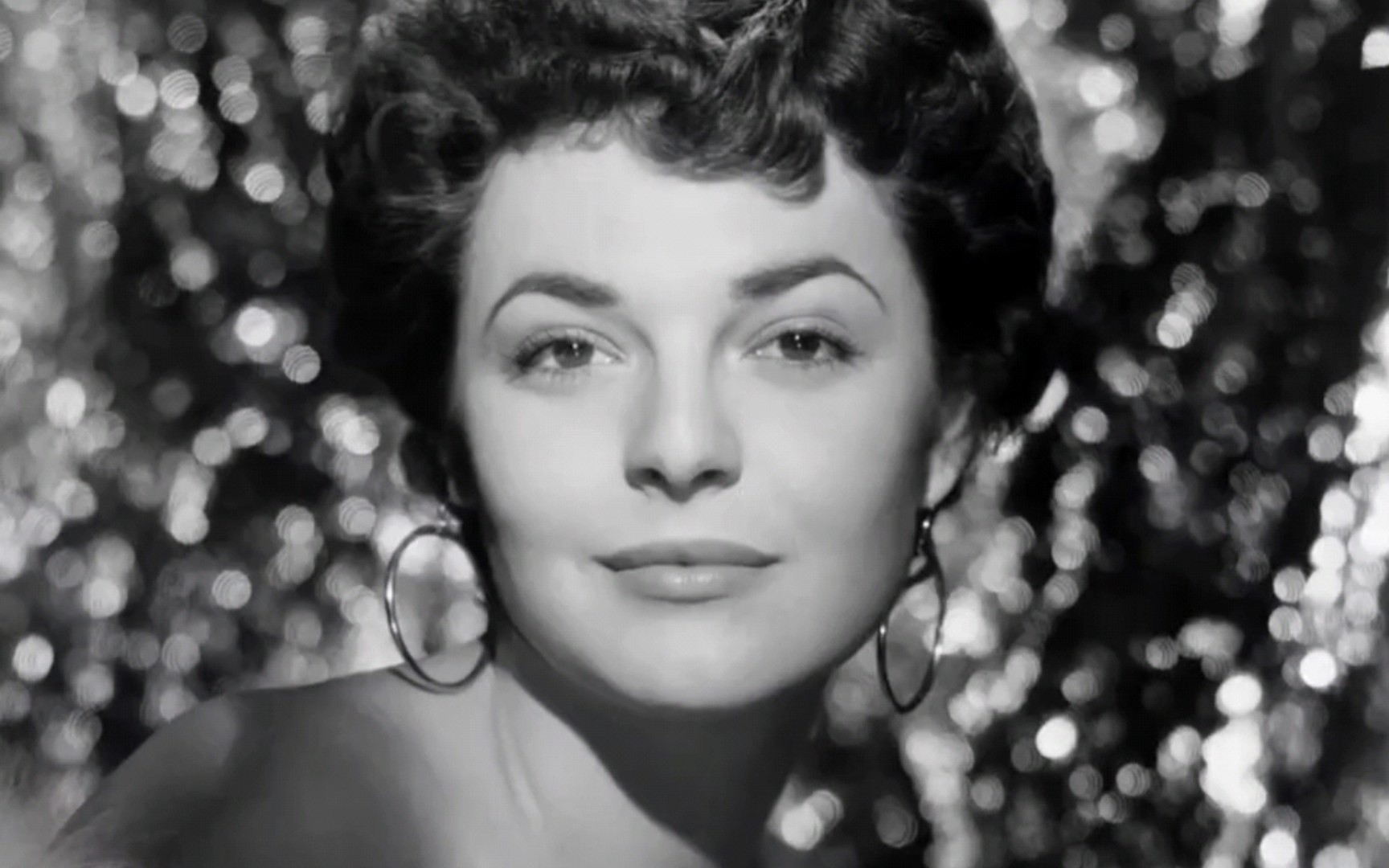 雙棲演員，科技與生活完美交融的典范代表